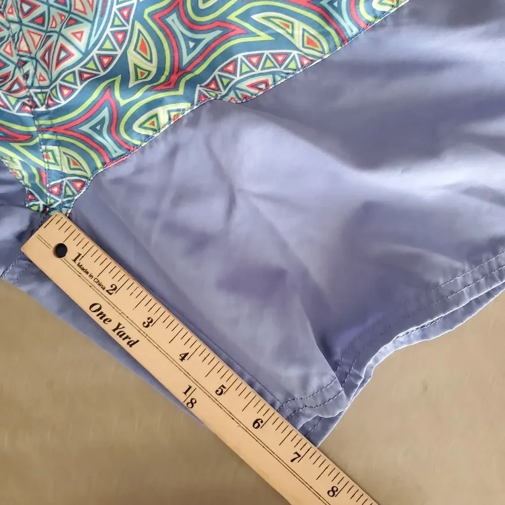Vineyard Vines Sea of Turtles Bungalow Swim Trunks Blue Green Men’s M